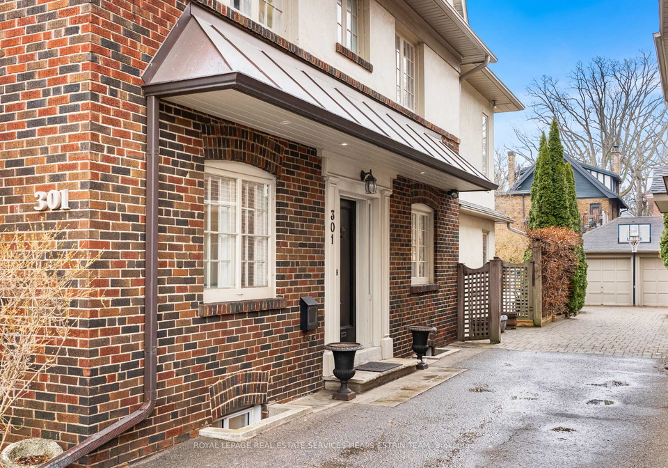 301-heath-street-e-toronto-ontario-c12940110