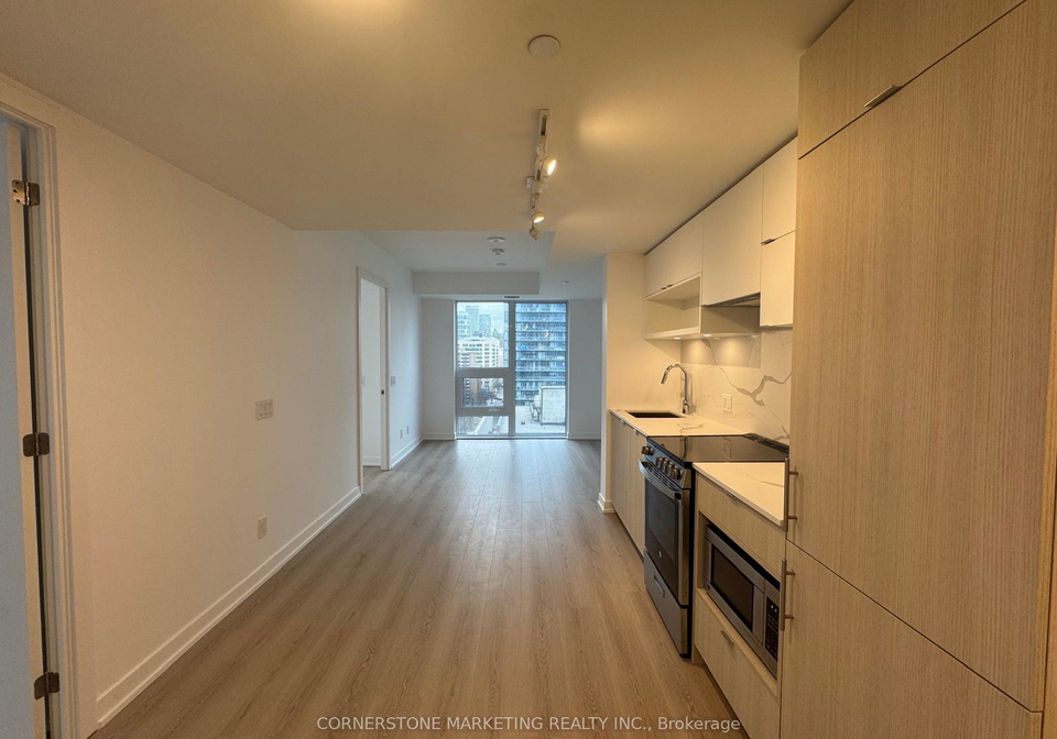 100-queen-street-e-toronto-ontario-c12940326