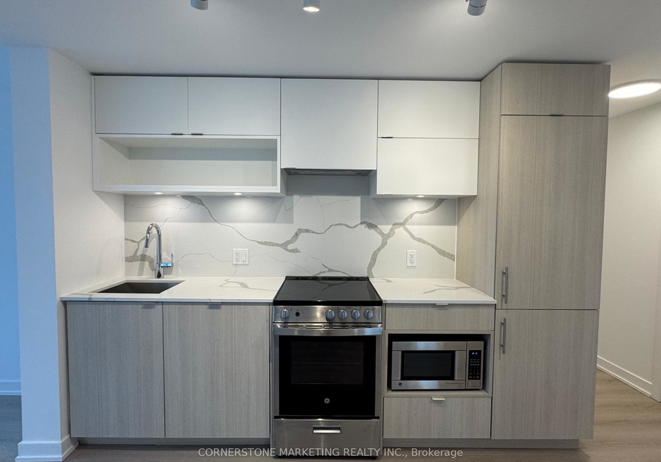 100-queen-street-e-toronto-ontario-c12940326