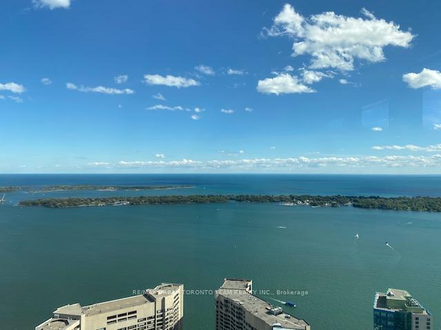 100-harbour-street-toronto-ontario-c12940384