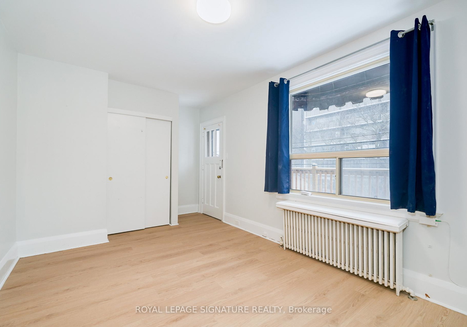 27-hillsboro-avenue-toronto-ontario-c12940418