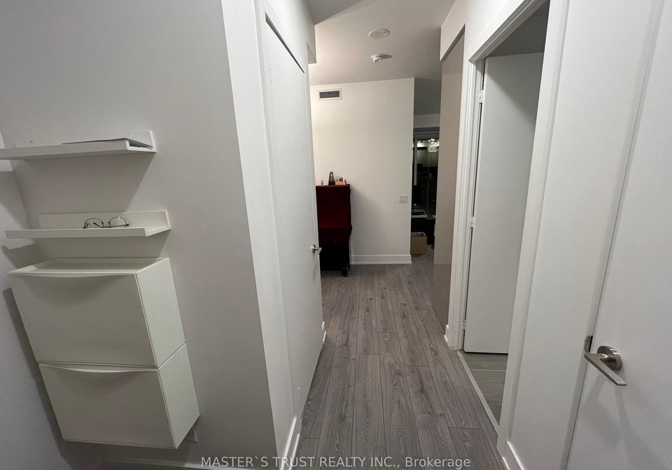 7-grenville-street-toronto-ontario-c12940664