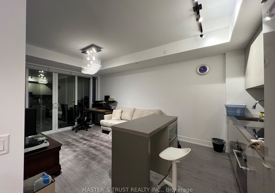 7-grenville-street-toronto-ontario-c12940664