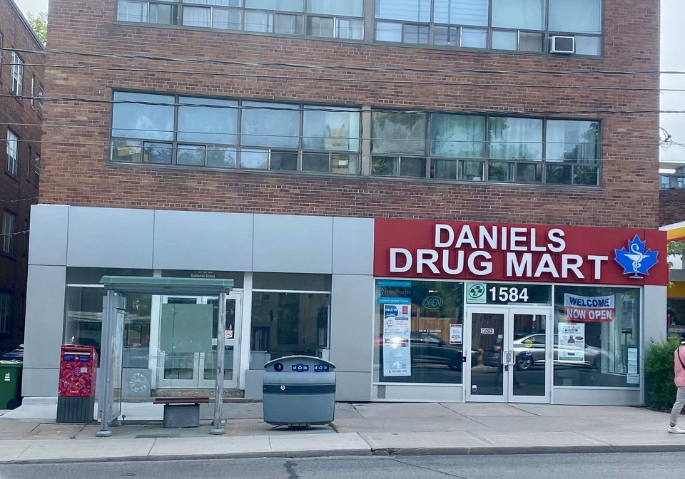1582-bathurst-street-toronto-ontario-c12940682