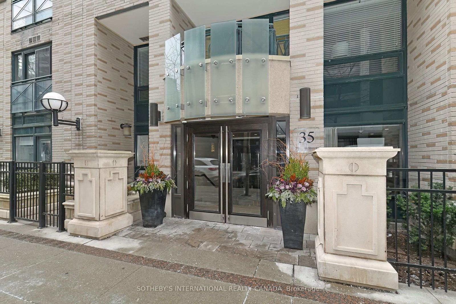 35-hayden-street-toronto-ontario-c12940696