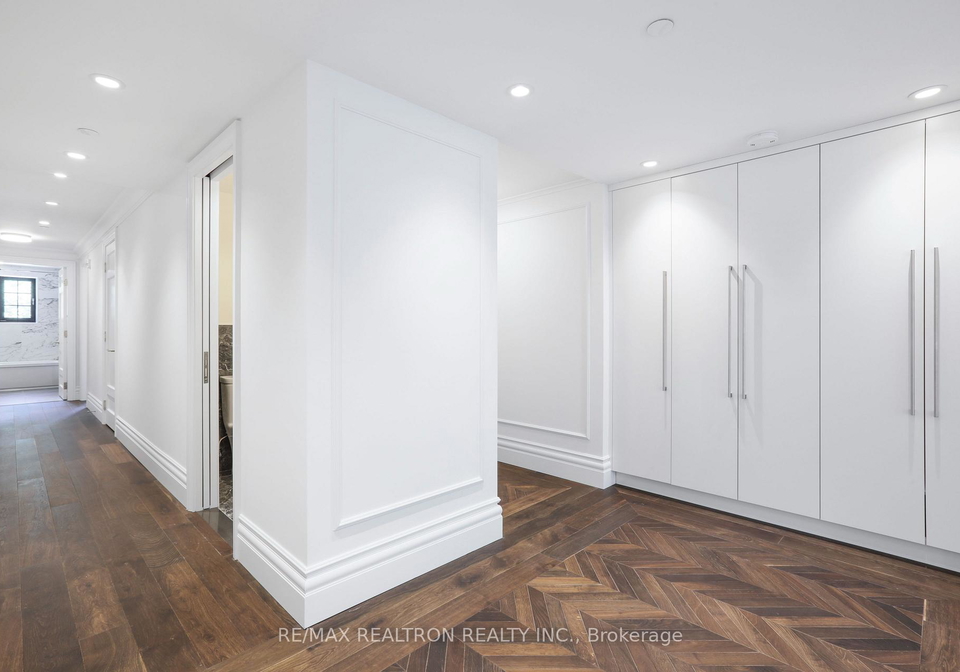 2-clarendon-avenue-toronto-ontario-c12940864