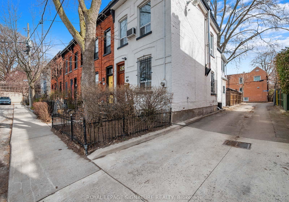 487-sackville-street-toronto-ontario-c12940936