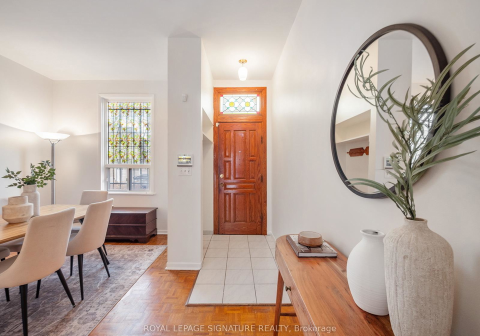 487-sackville-street-toronto-ontario-c12940936
