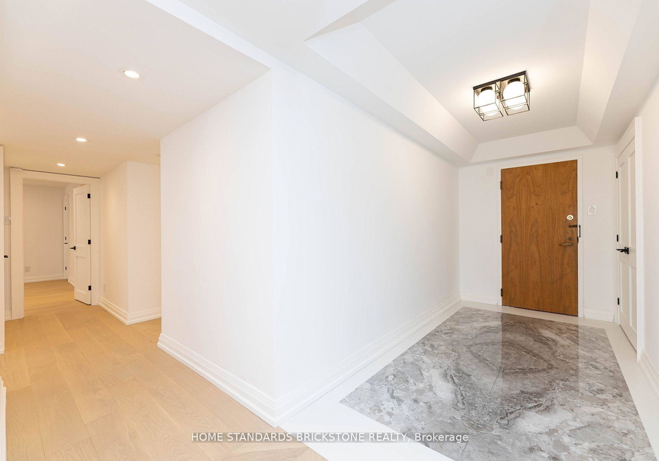 61-st-clair-avenue-w-toronto-ontario-c12941054