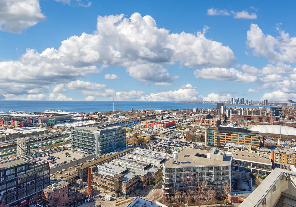 125-western-battery-road-toronto-ontario-c12941092