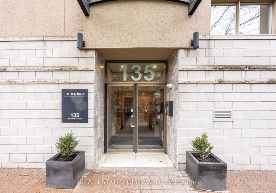 135-maitland-street-toronto-ontario-c12941344