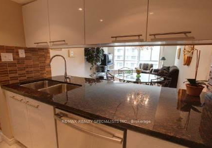 38-elm-street-toronto-ontario-c12941558