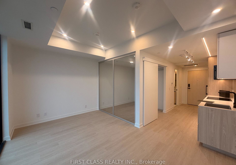 699-sheppard-avenue-e-north-york-ontario-c12941610