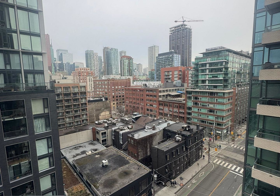 180-front-street-e-toronto-ontario-c12941654