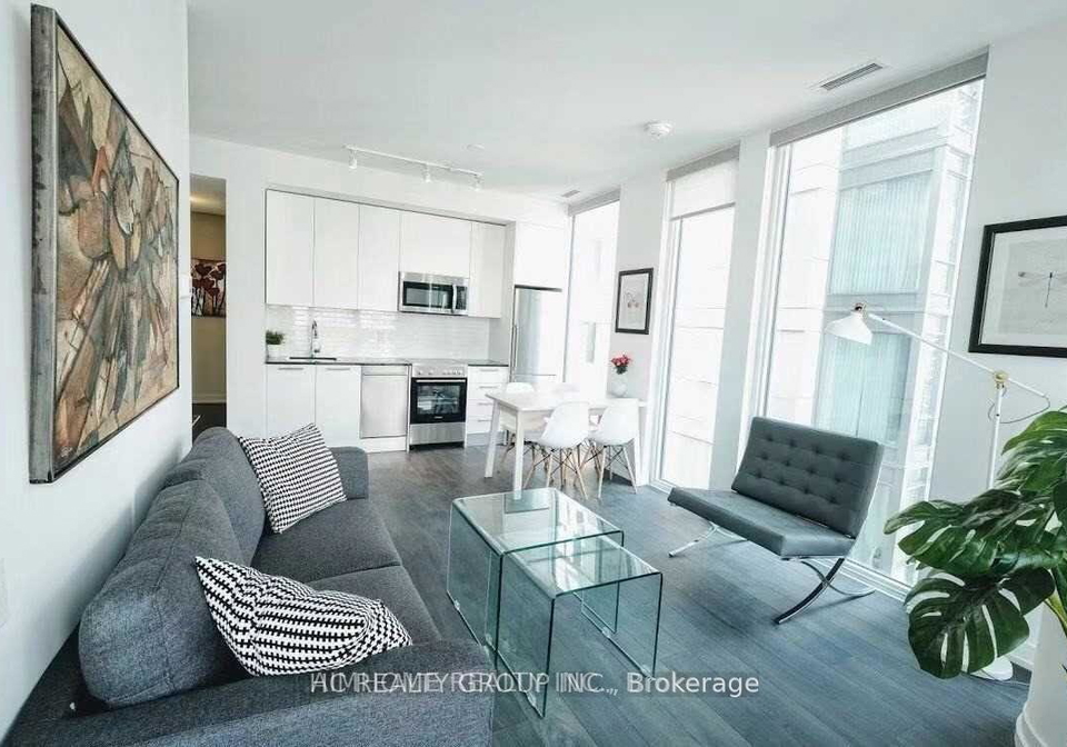 28-wellesley-street-e-toronto-ontario-c12942228