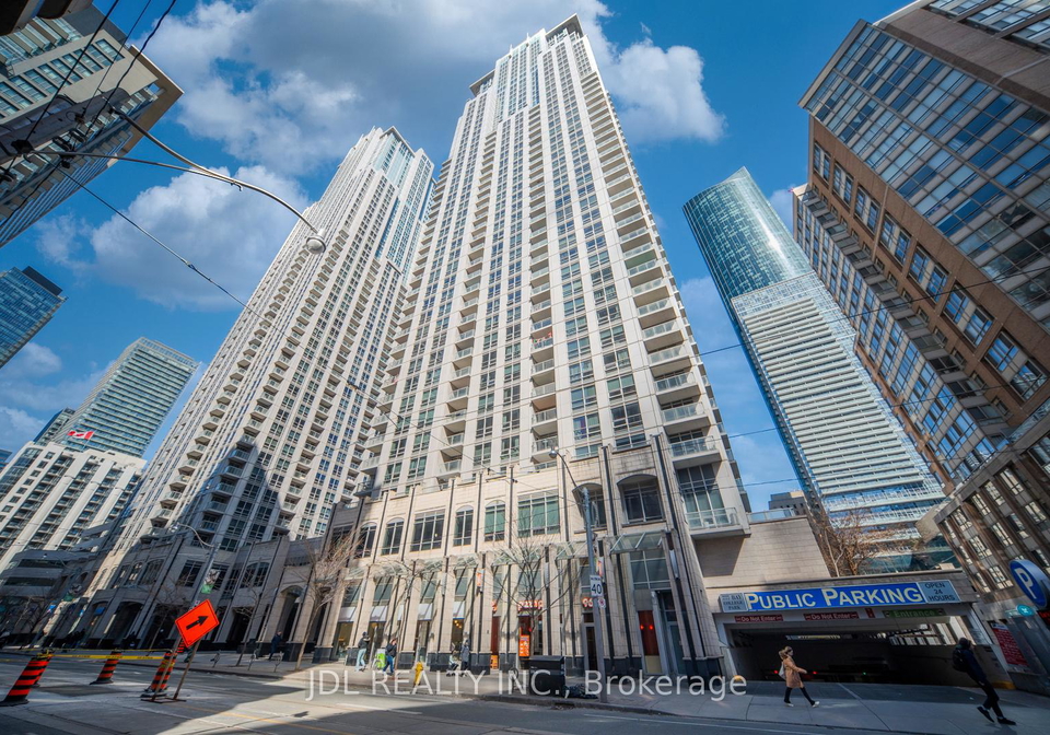 761-bay-street-toronto-ontario-c12942344