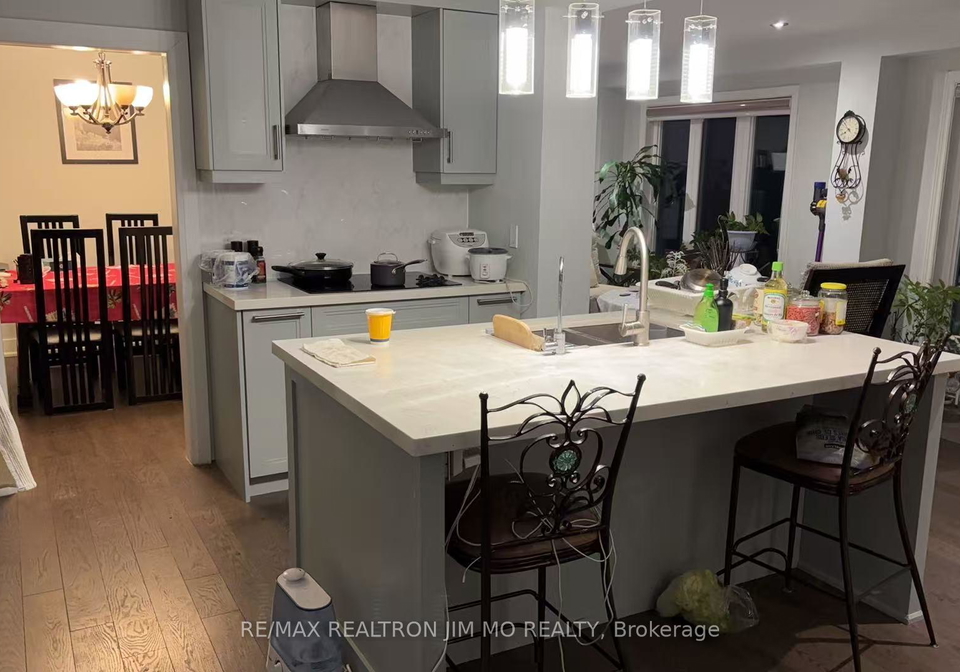 145-steeles-avenue-e-north-york-ontario-c12942348