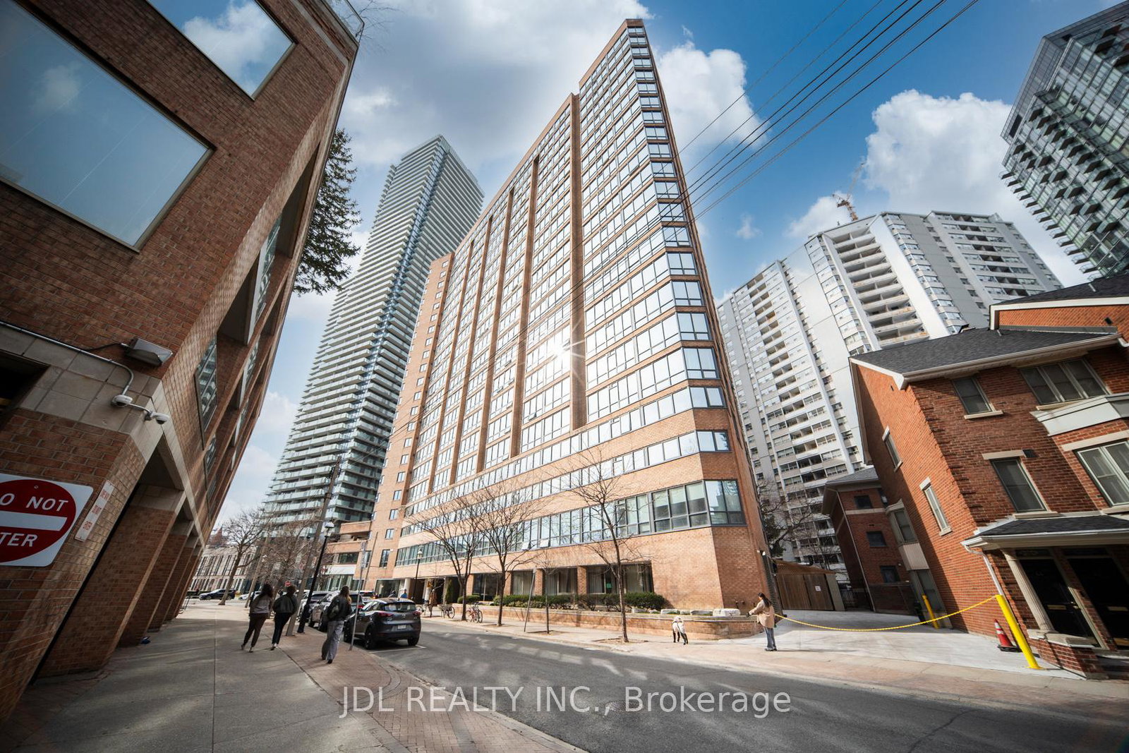 1055-bay-street-toronto-ontario-c12942376