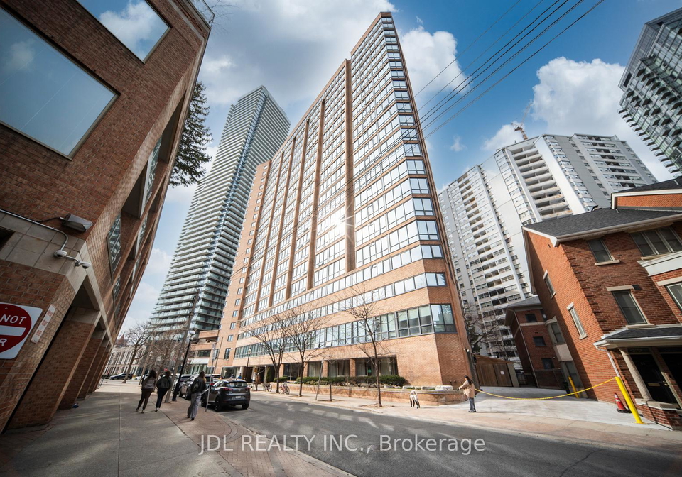 1055-bay-street-toronto-ontario-c12942376