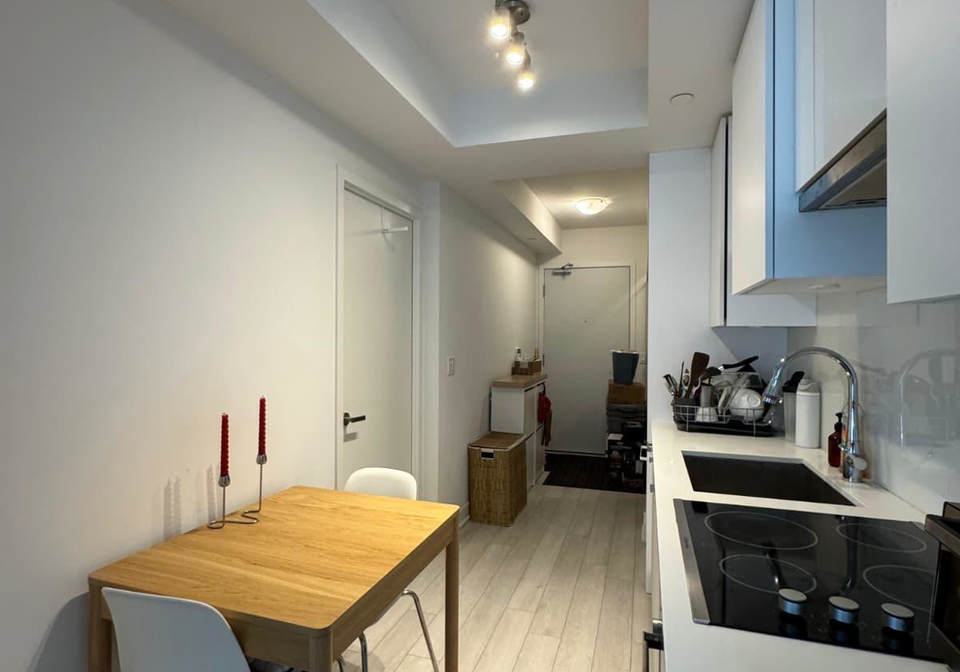 99-broadway-avenue-toronto-ontario-c12942590