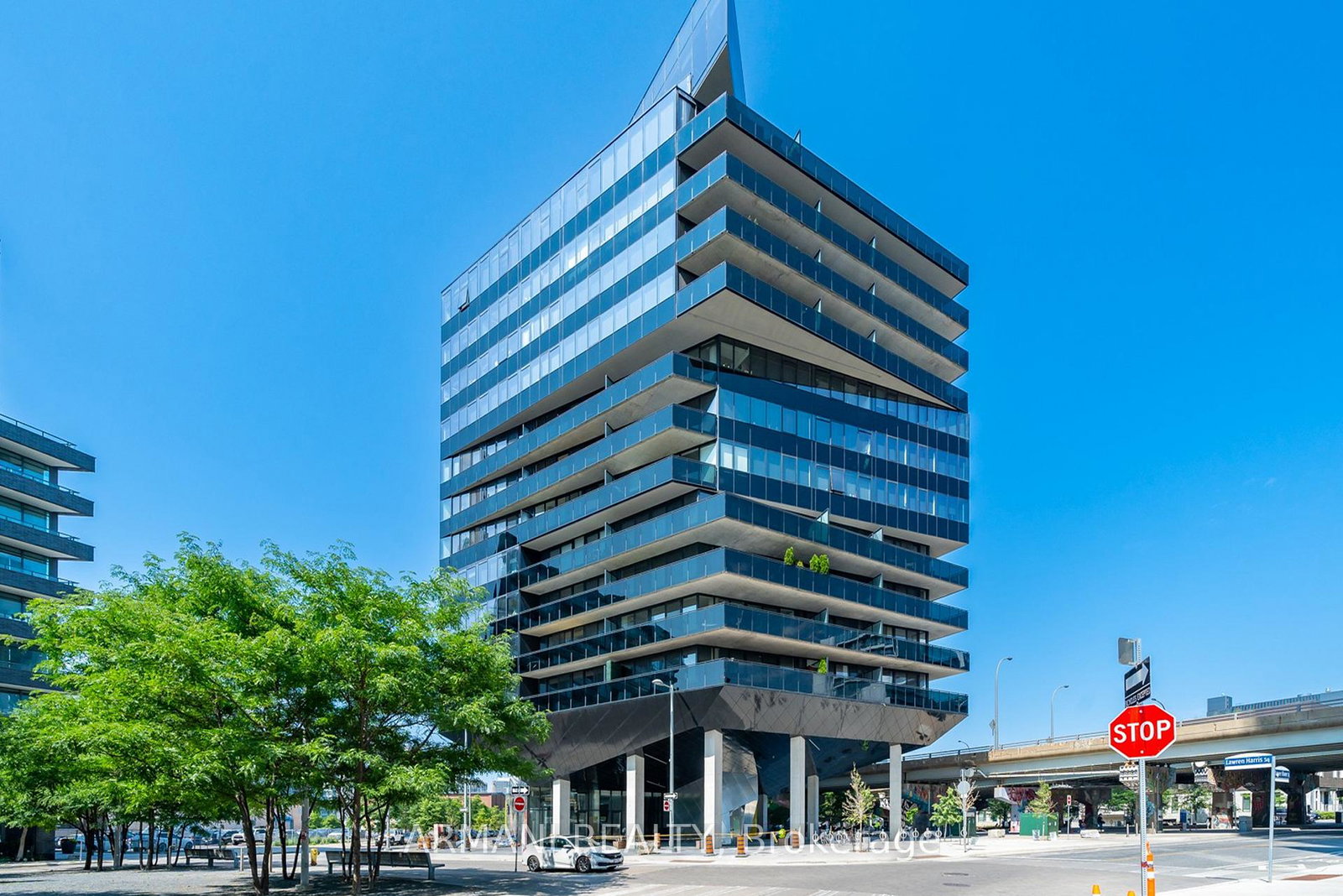 21-lawren-harris-square-toronto-ontario-c12942610