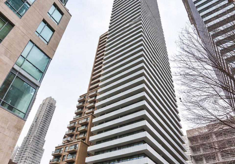 42-charles-street-toronto-ontario-c12942912