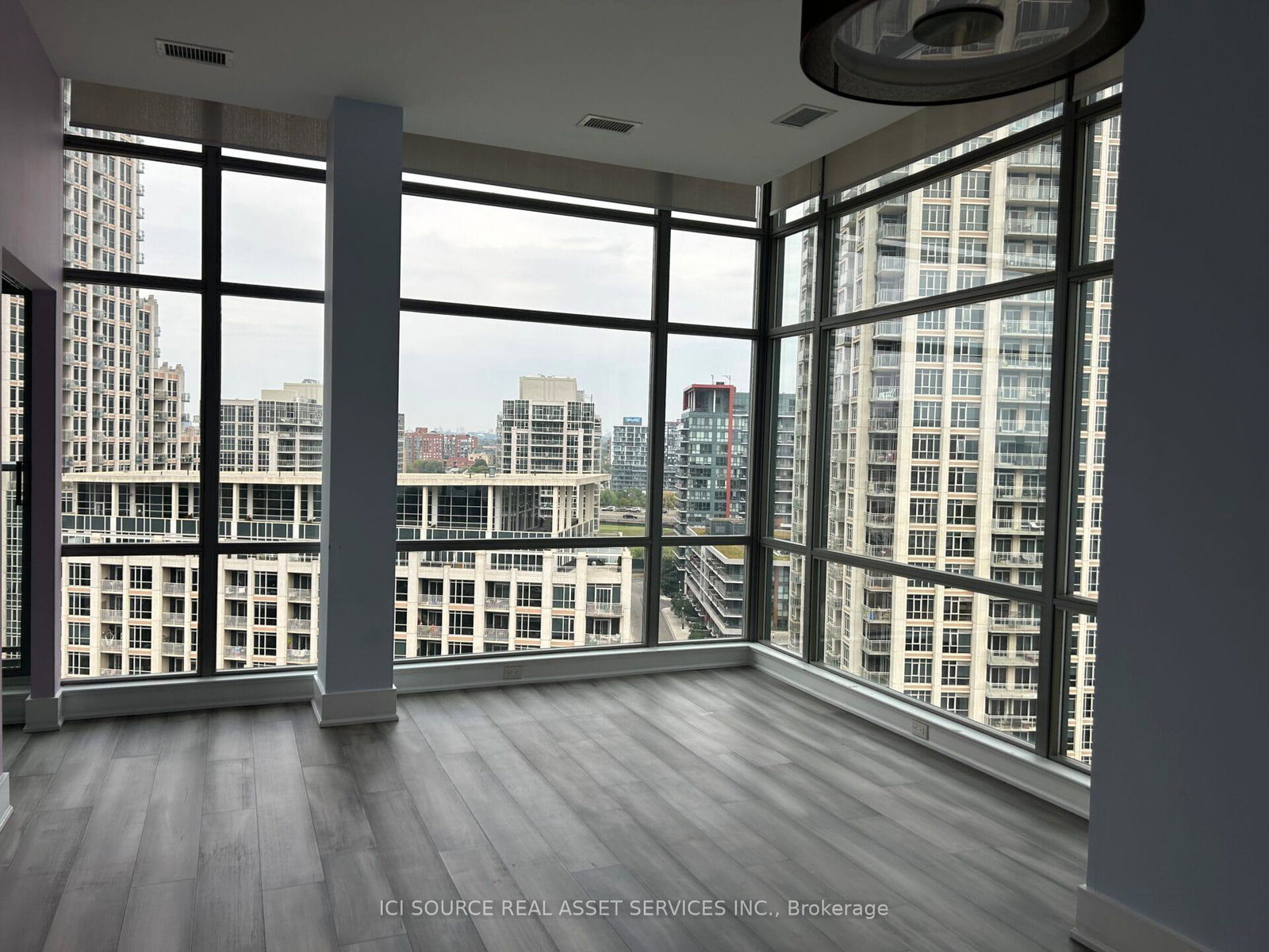 637-lake-shore-boulevard-w-toronto-ontario-c12942950