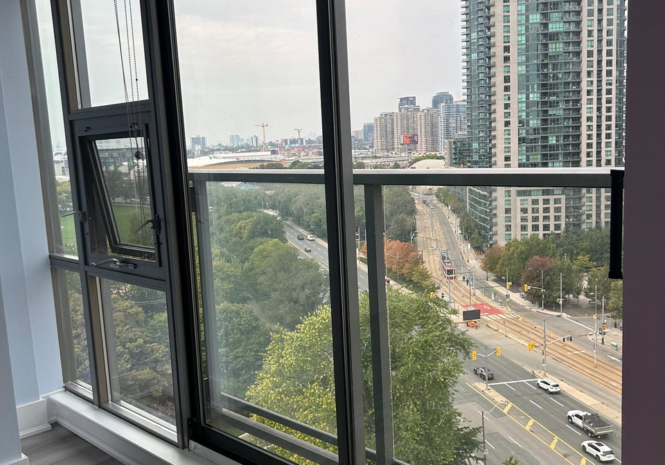 637-lake-shore-boulevard-w-toronto-ontario-c12942950