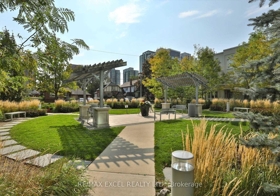 17-anndale-drive-north-york-ontario-c12943138