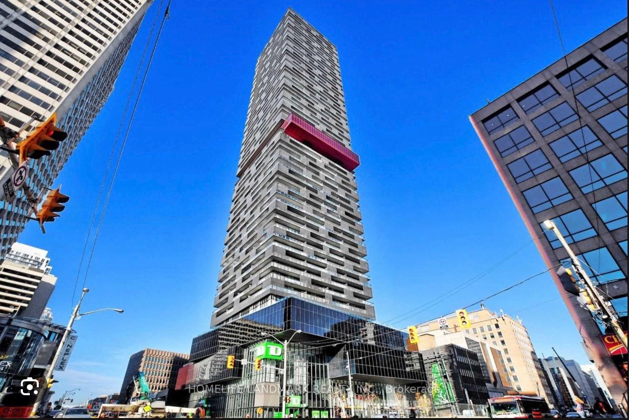 8-eglinton-avenue-e-toronto-ontario-c12943666