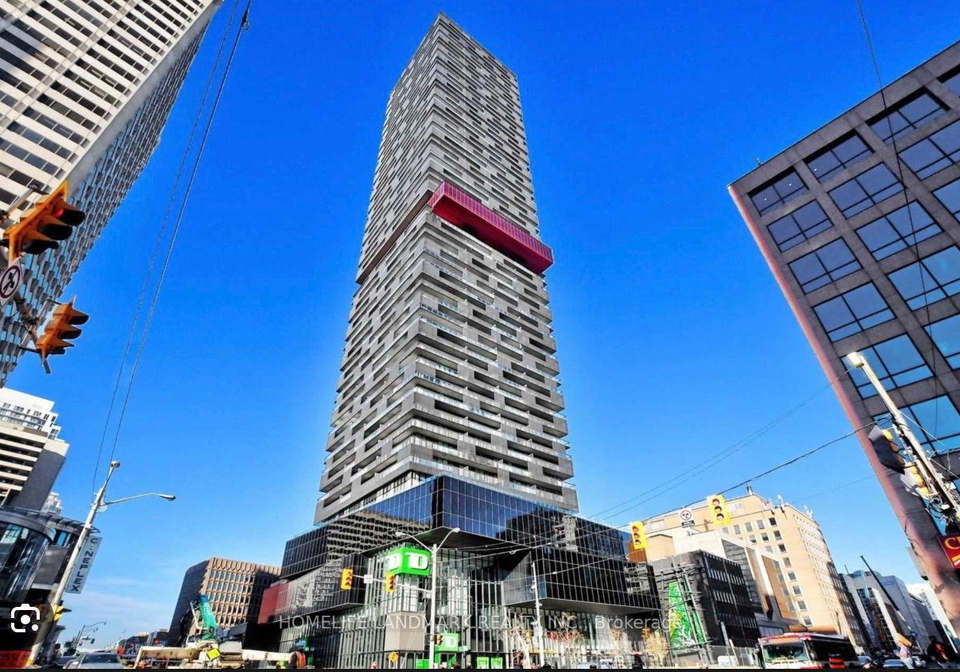 8-eglinton-avenue-e-toronto-ontario-c12943666