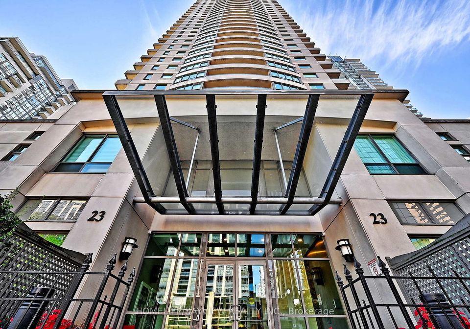 23-hollywood-avenue-north-york-ontario-c12943848