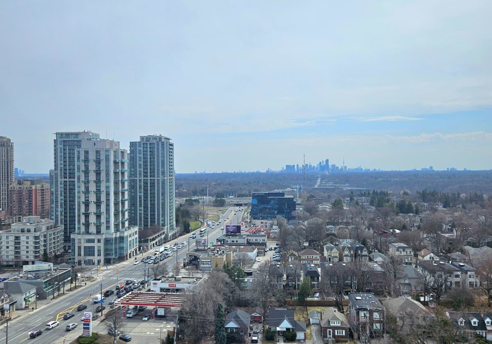 11-bogert-avenue-toronto-ontario-c12943964