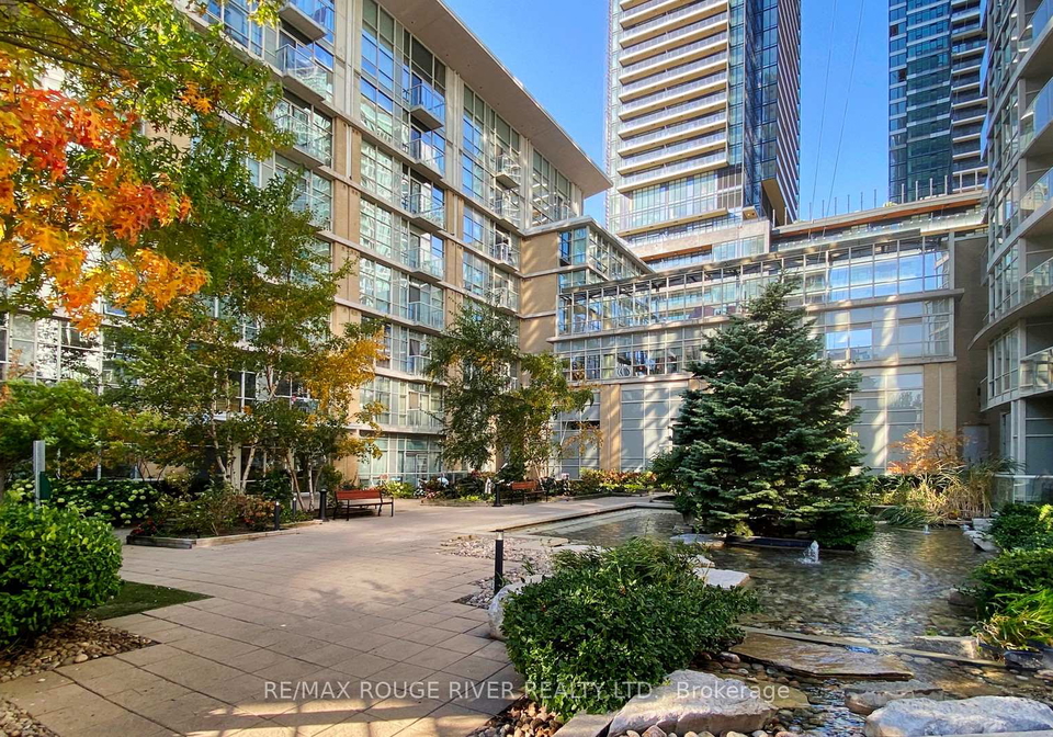 9-spadina-avenue-toronto-ontario-c12944000