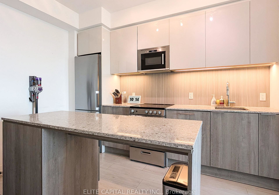 31-tippett-road-toronto-ontario-c12944356