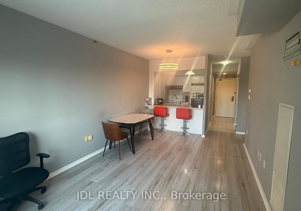 887-bay-street-toronto-ontario-c12944458