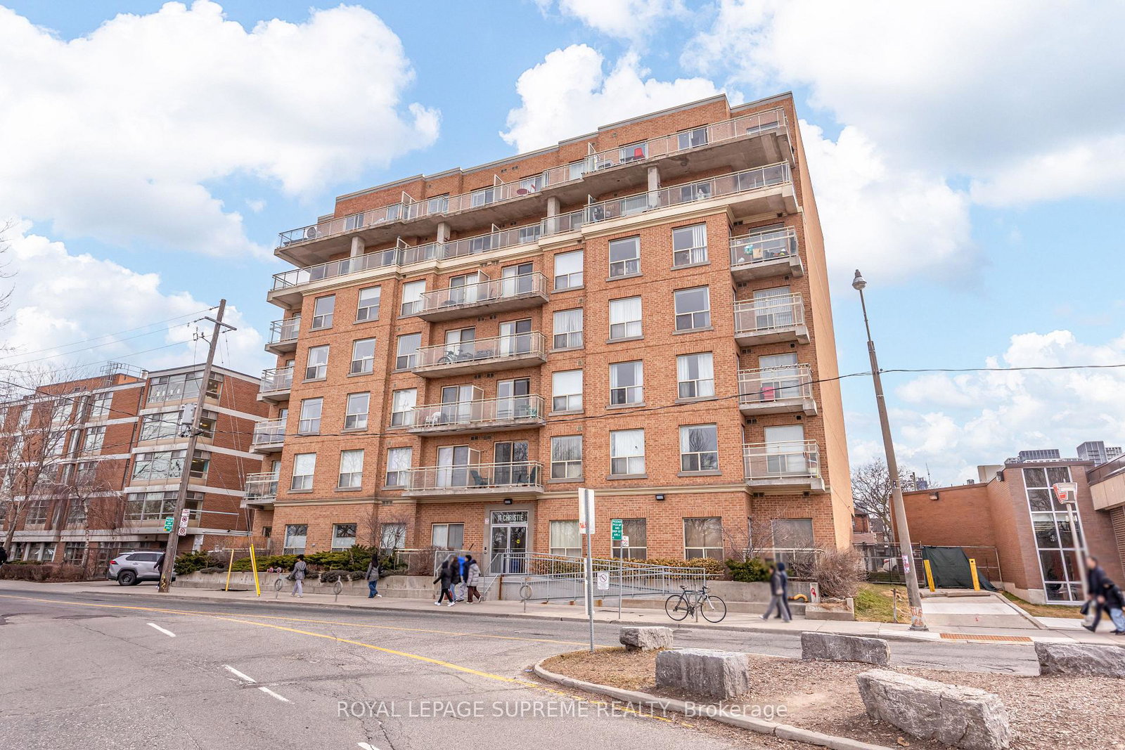 11-christie-street-toronto-ontario-c12944620