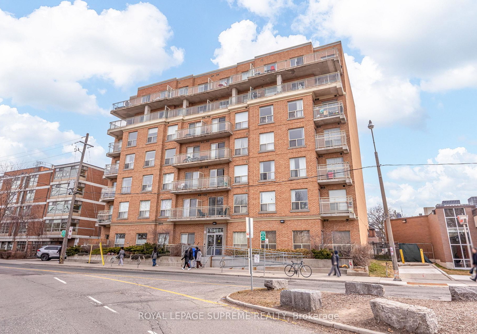 11-christie-street-toronto-ontario-c12944620