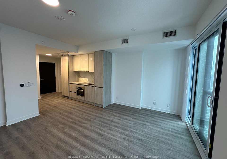 180-front-street-e-toronto-ontario-c12944826