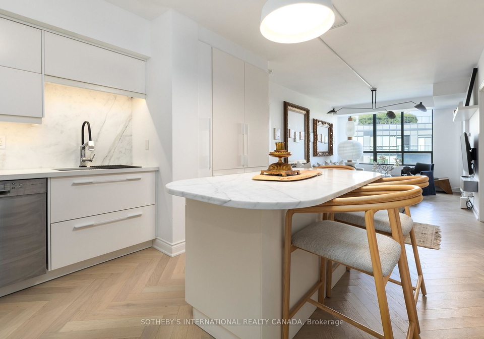 20-collier-street-toronto-ontario-c12944840