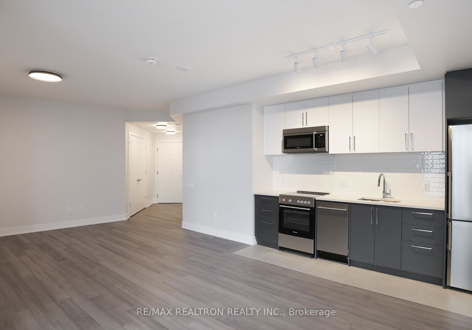 2525-bathurst-street-toronto-ontario-c12945036