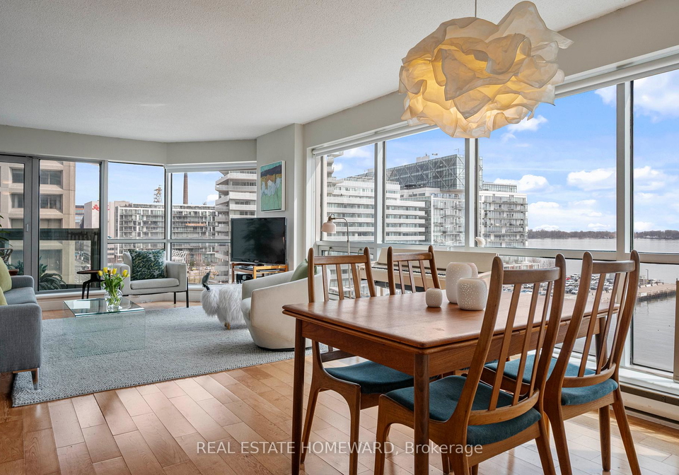 10-queens-quay-w-toronto-ontario-c12945238