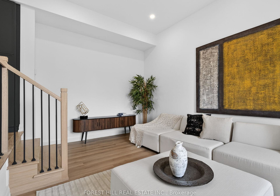 4-southwell-drive-north-york-ontario-c12945744