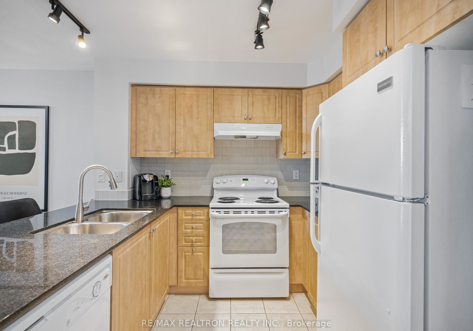 503-beecroft-road-toronto-ontario-c12946152