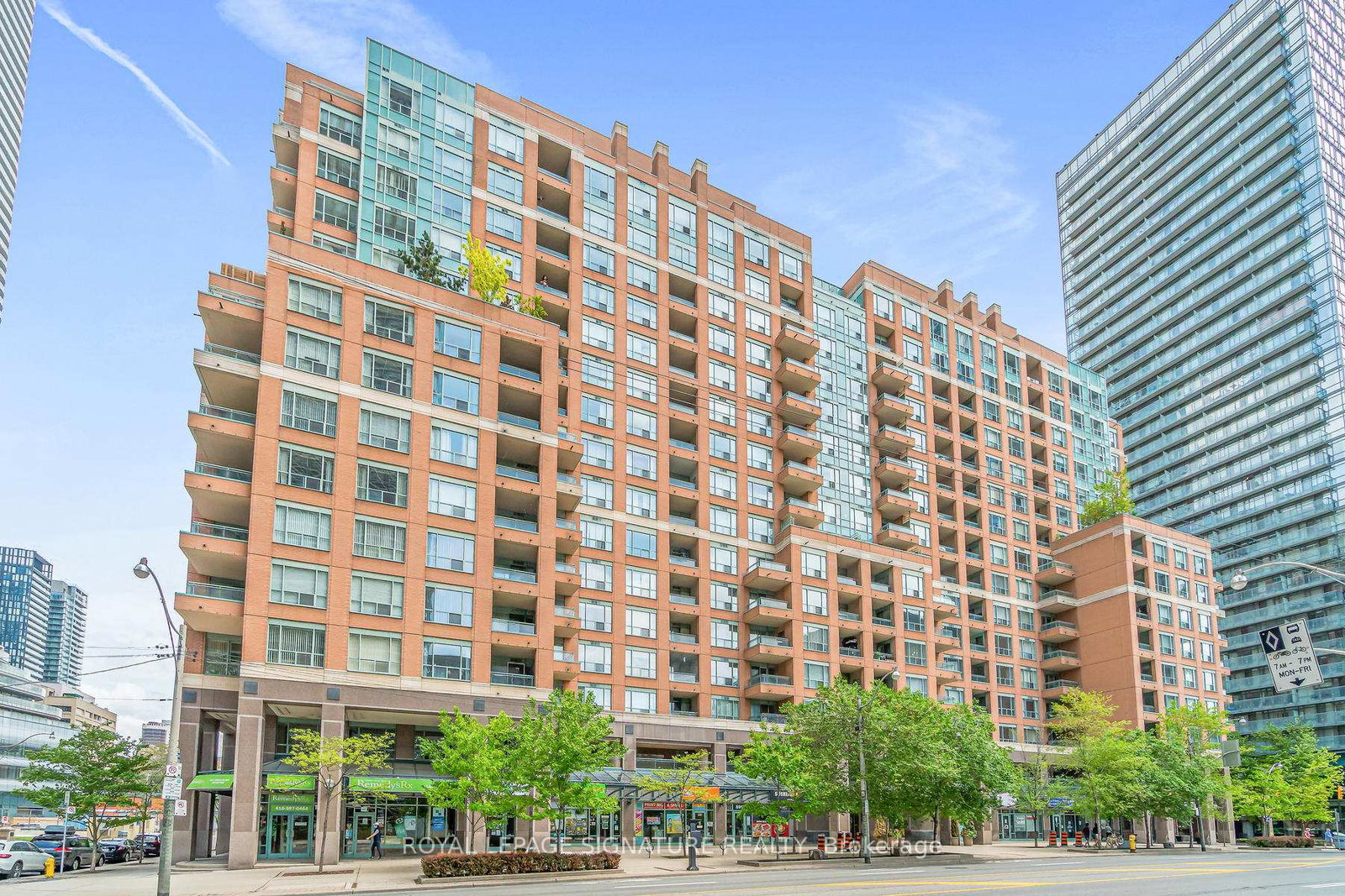 887-bay-street-toronto-ontario-c12946346