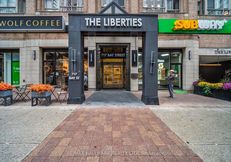 717-bay-street-toronto-ontario-c12946500