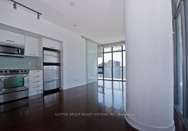 33-charles-street-e-toronto-ontario-c12946510