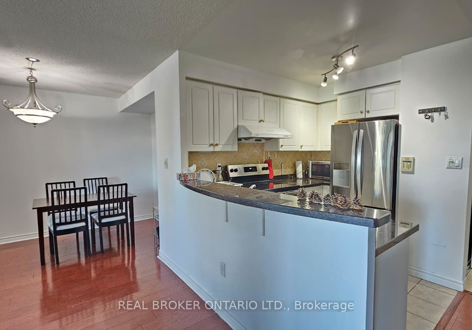 7-lorraine-drive-toronto-ontario-c12946524