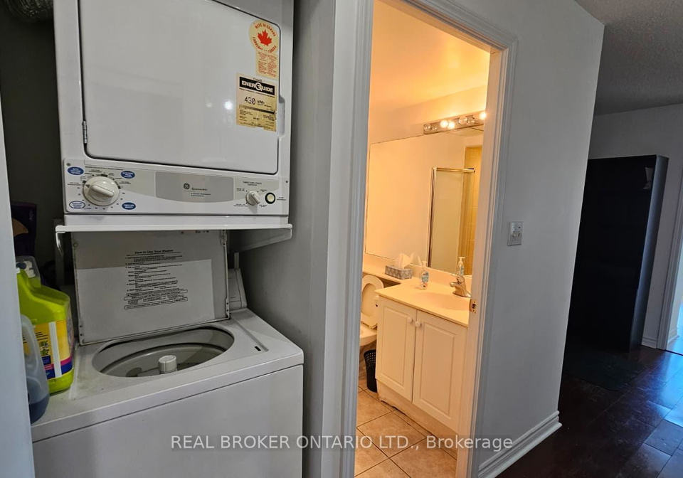 7-lorraine-drive-toronto-ontario-c12946524