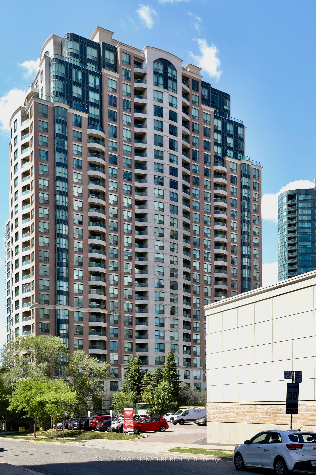 7-lorraine-drive-toronto-ontario-c12947008